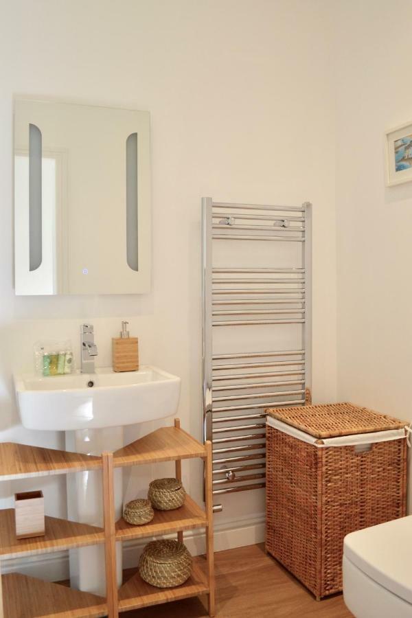 Millbank Cottage Blairgowrie and Rattray Екстериор снимка